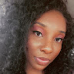 Meet your Posher, Maya